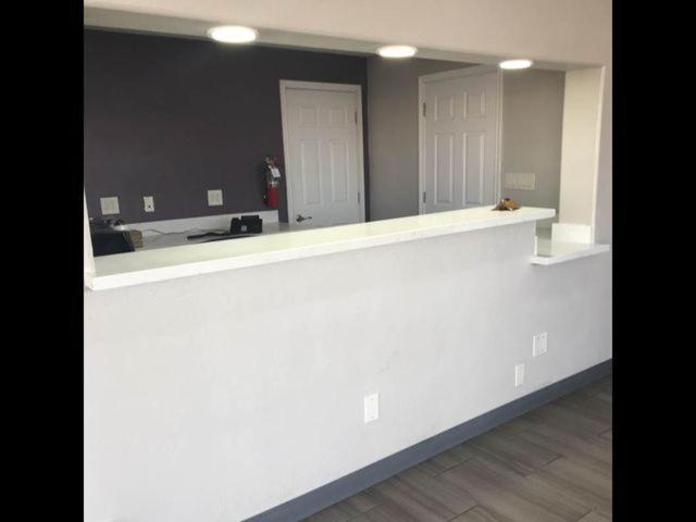 Executive Inn Kingsville Bagian luar foto