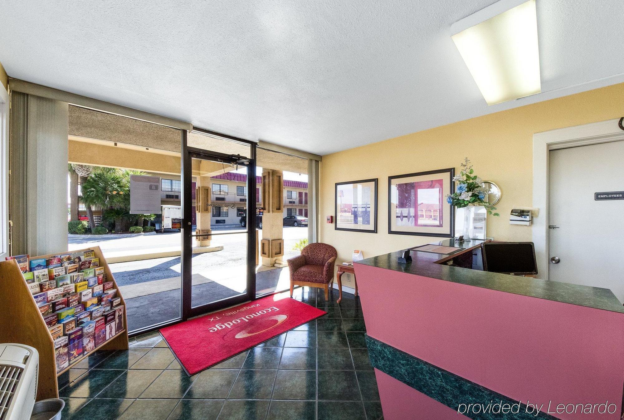 Executive Inn Kingsville Bagian luar foto