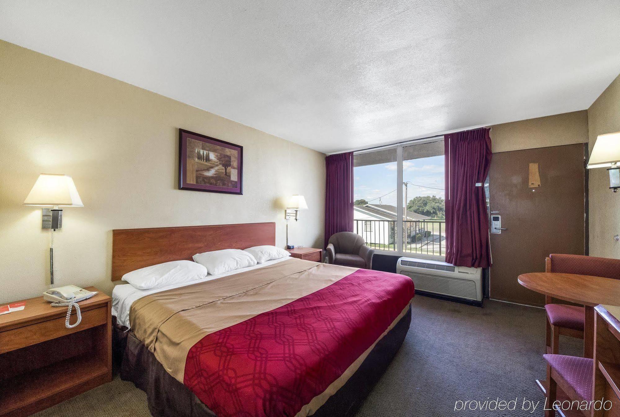 Executive Inn Kingsville Bagian luar foto